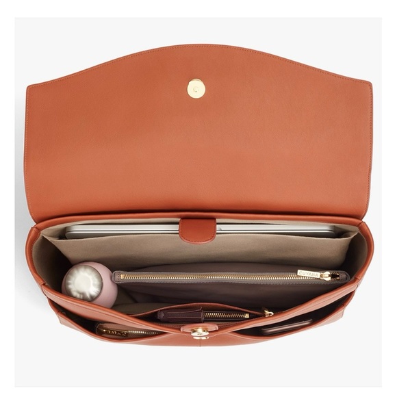 Cuyana Convertible Satchel-13 Inch in Smooth Caramel Leather - Picture 4 of 13